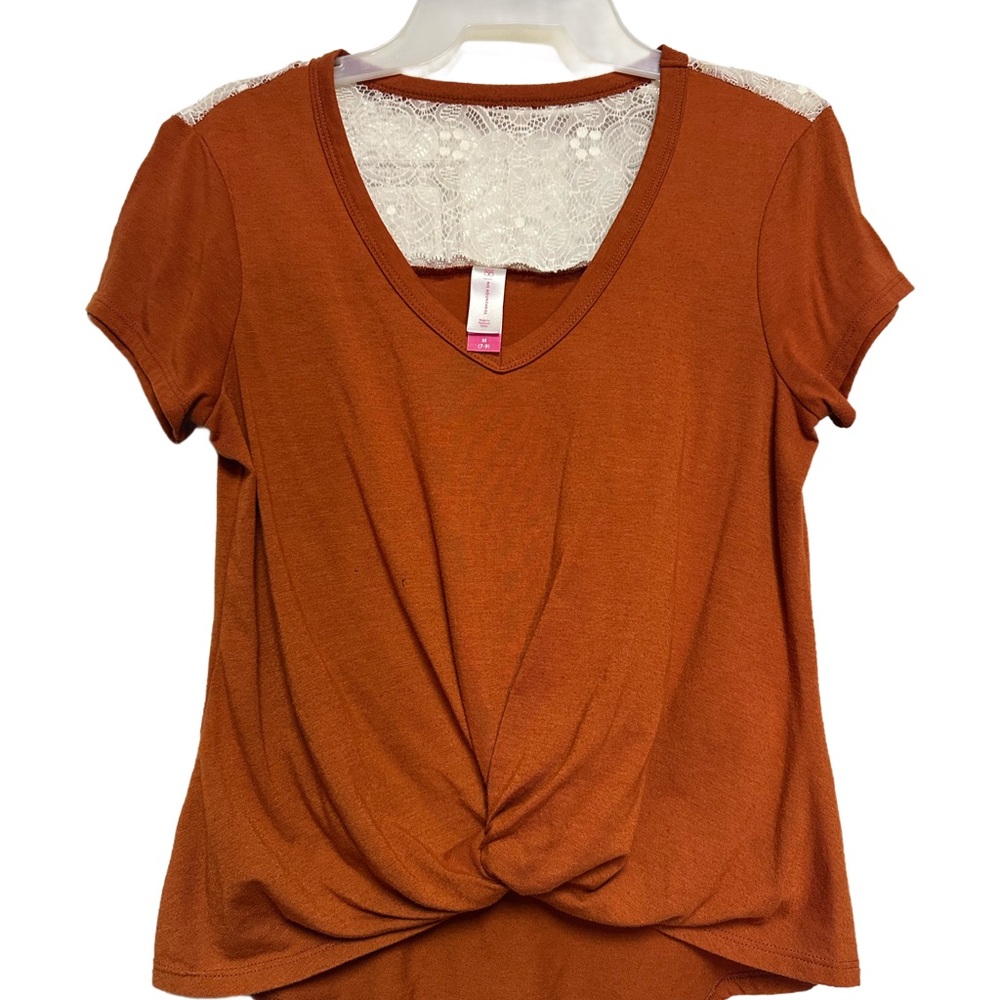 No Boundaries Rust and White Short Sleeve Tie Front T-Shirt